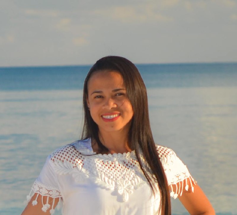 Elisa Veras — Corretora de Imóveis em Cumbuco, Ceará